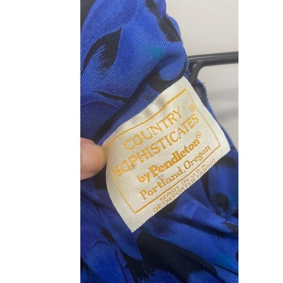 Vintage Pendleton Wool Blend Blue Black Floral Button Detail Blouse Size 10 - Picture 2 of 9